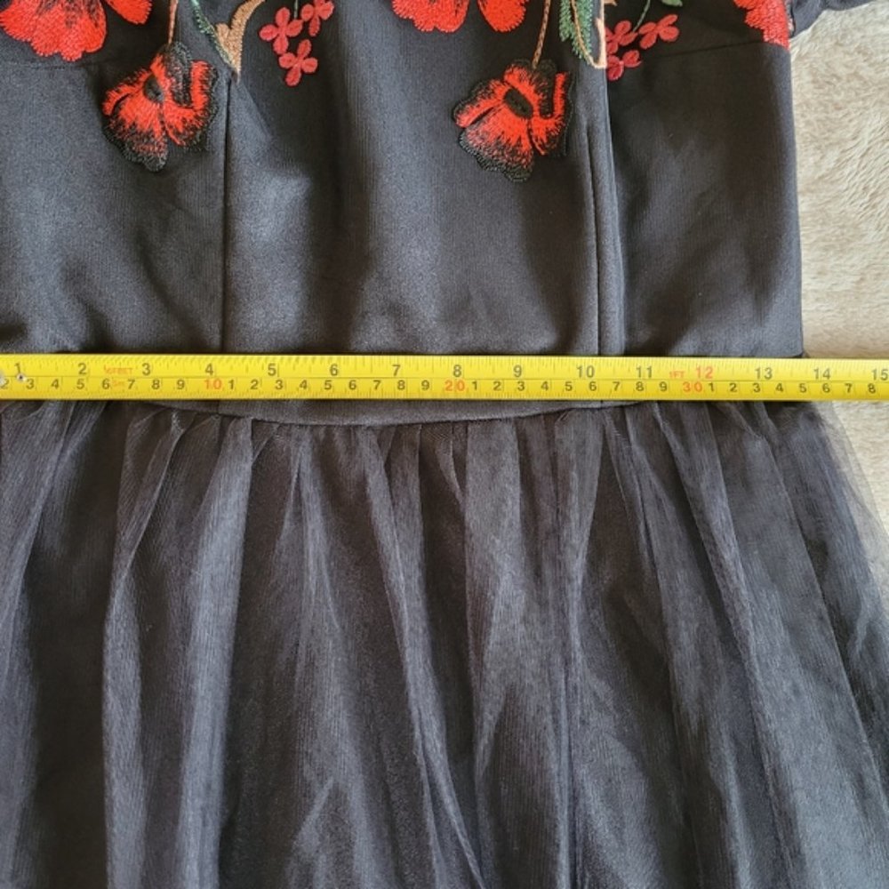 Annah Hariri modest black floral embroidered dress size 4 - Picture 13 of 15